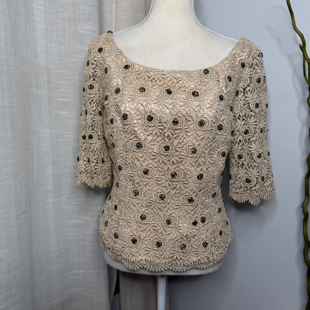 Watters and Watters Lace Beaded V-Back Evening Top Scalloped Hem Gold Women's 14